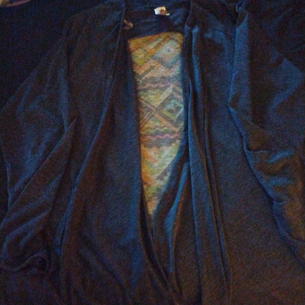 Long sleeve Grey and multi-colored throw